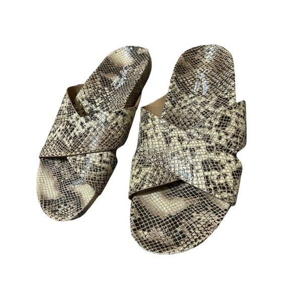Seychelles Lighthearted Snake Print Slide Sandal Size 7 - Picture 3 of 5